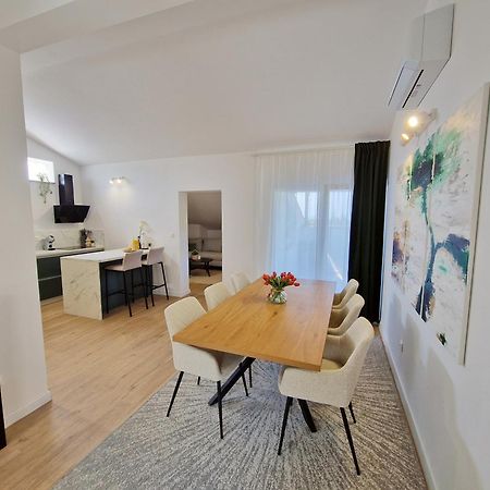 Apartments Jasna Ровінь Екстер'єр фото