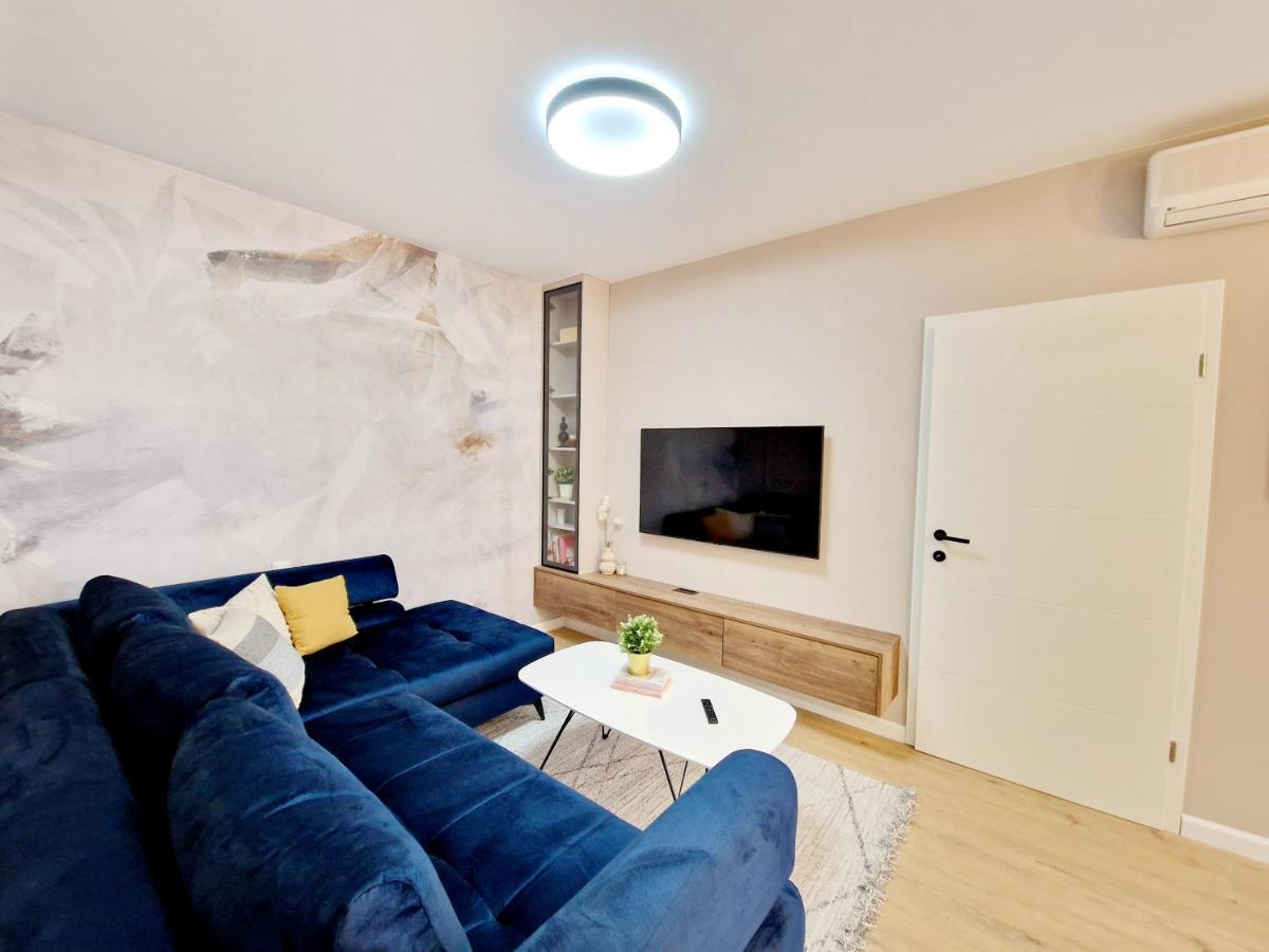 Apartments Jasna Ровінь Екстер'єр фото